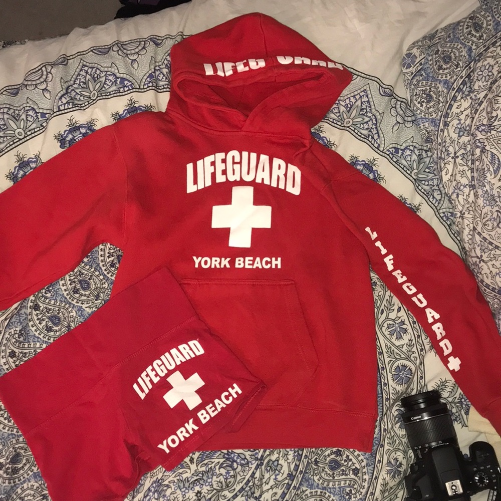 lifeguard hoodie and shorts XS
